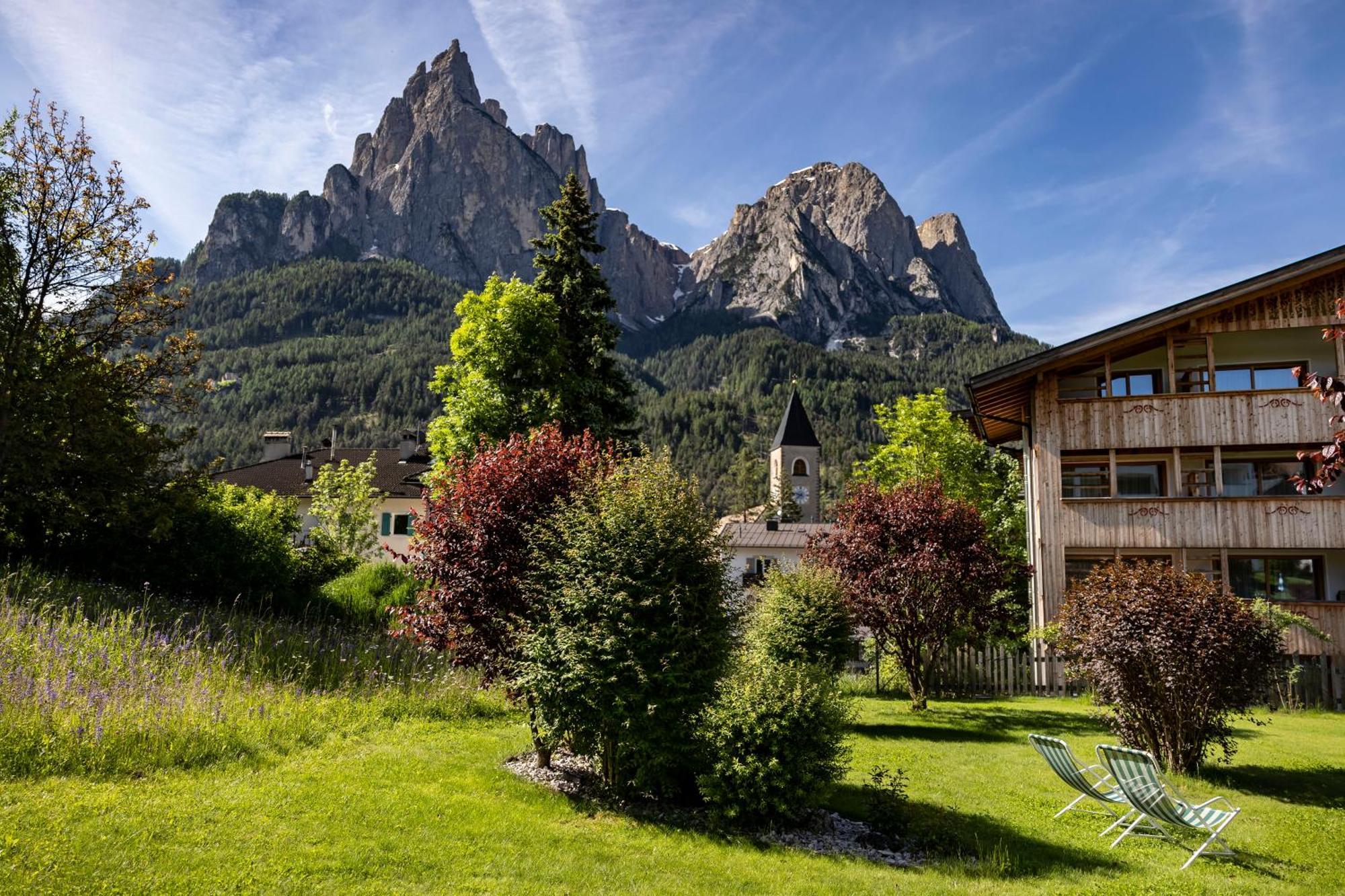 Artnatur Dolomites Hotel & Spa Siusi Exterior foto