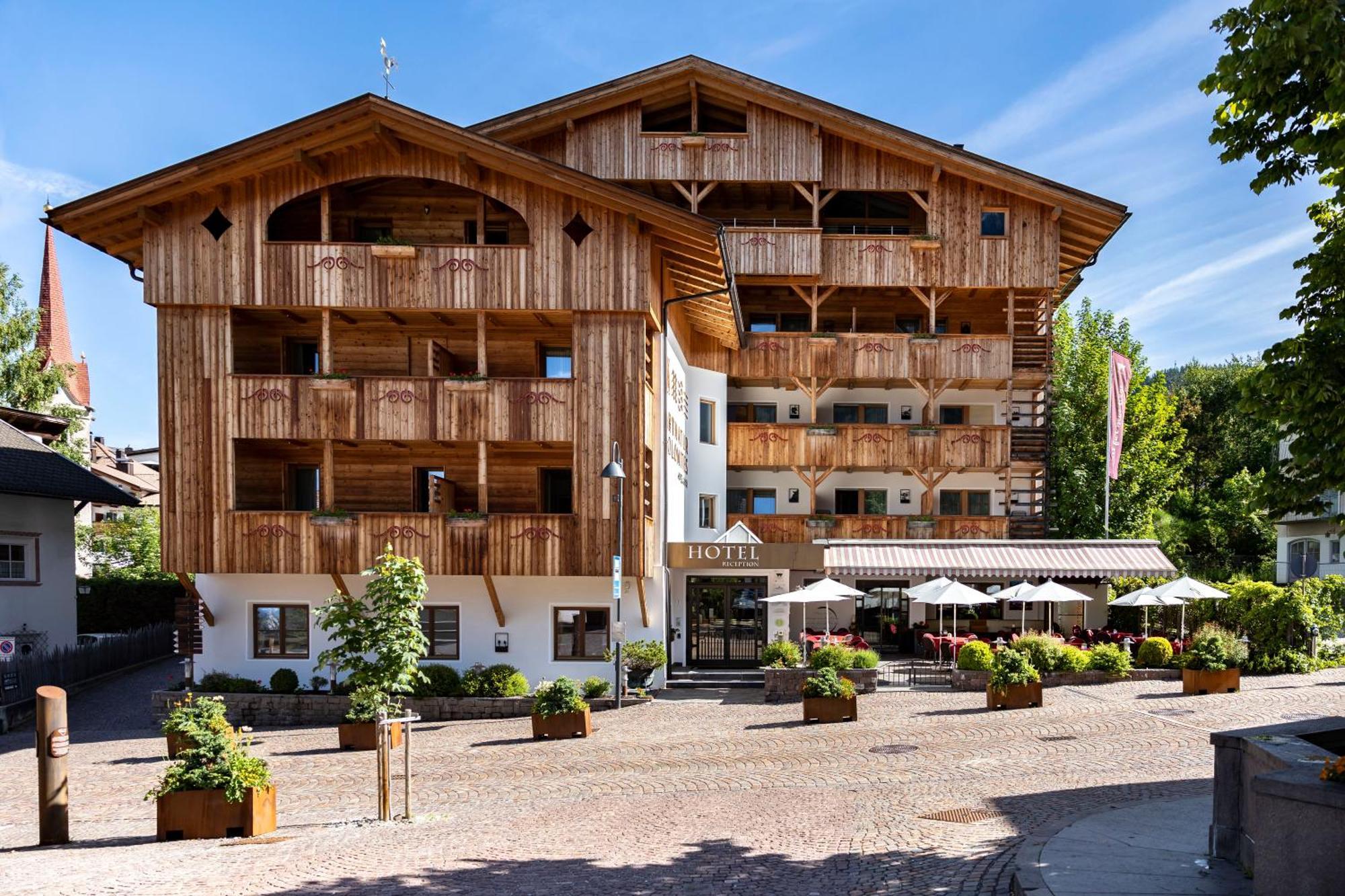 Artnatur Dolomites Hotel & Spa Siusi Exterior foto