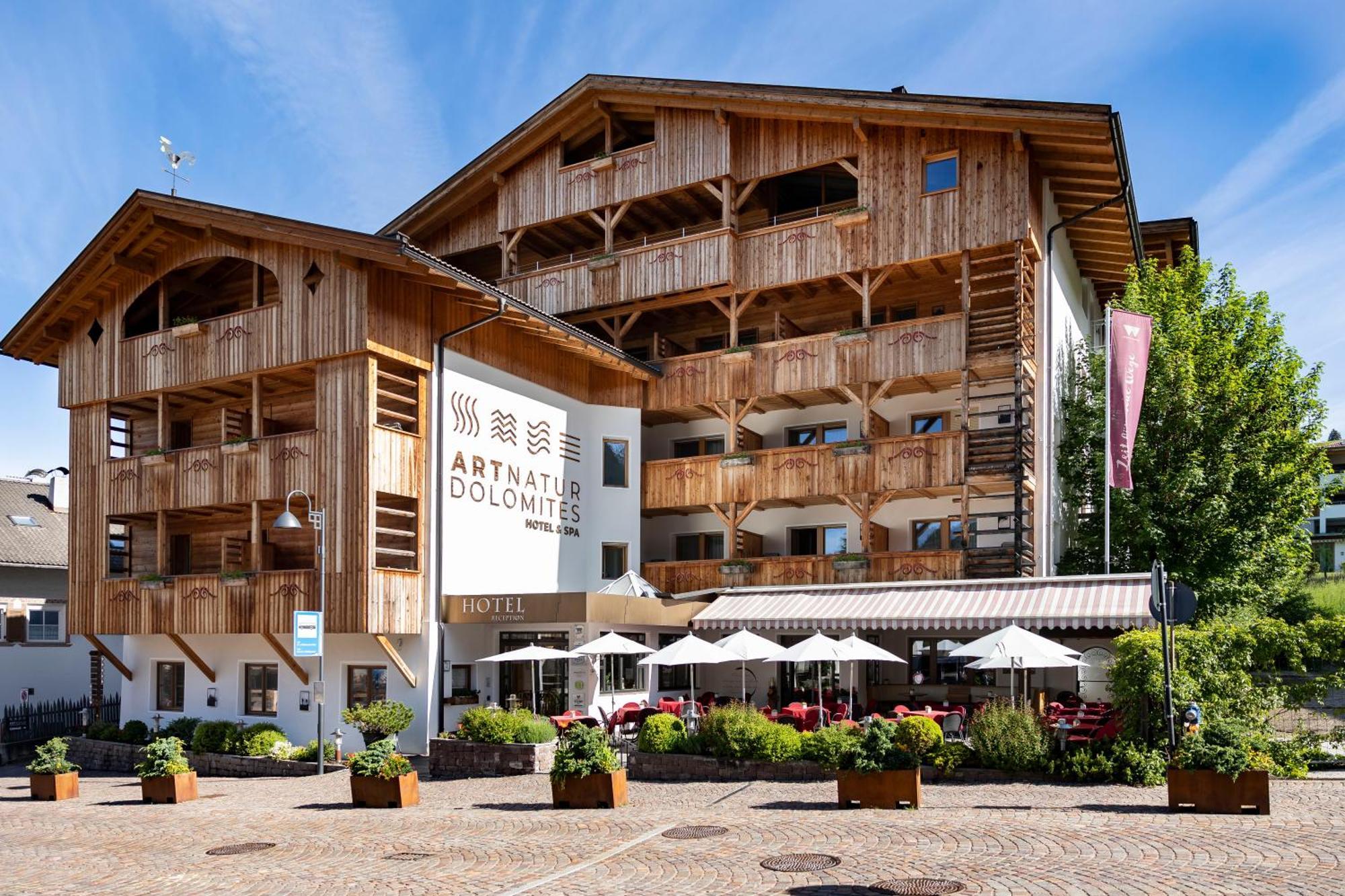 Artnatur Dolomites Hotel & Spa Siusi Exterior foto